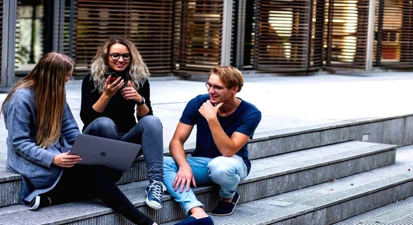 6 social media tips to reach out to the millennial audience .(photo:IANSLIFE)