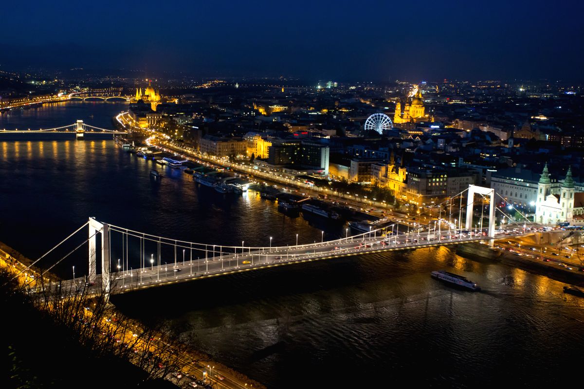 Elisabeth Bridge in Budapest, Hungary.
