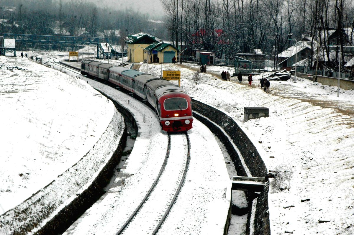 Snowfall in Qazigund of Jammu and Kashmir Feb. 2, 2015.