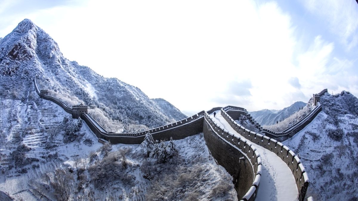 Scenery of Huangyaguan section of the Great Wall after a snowfall in Tianjin, north China.