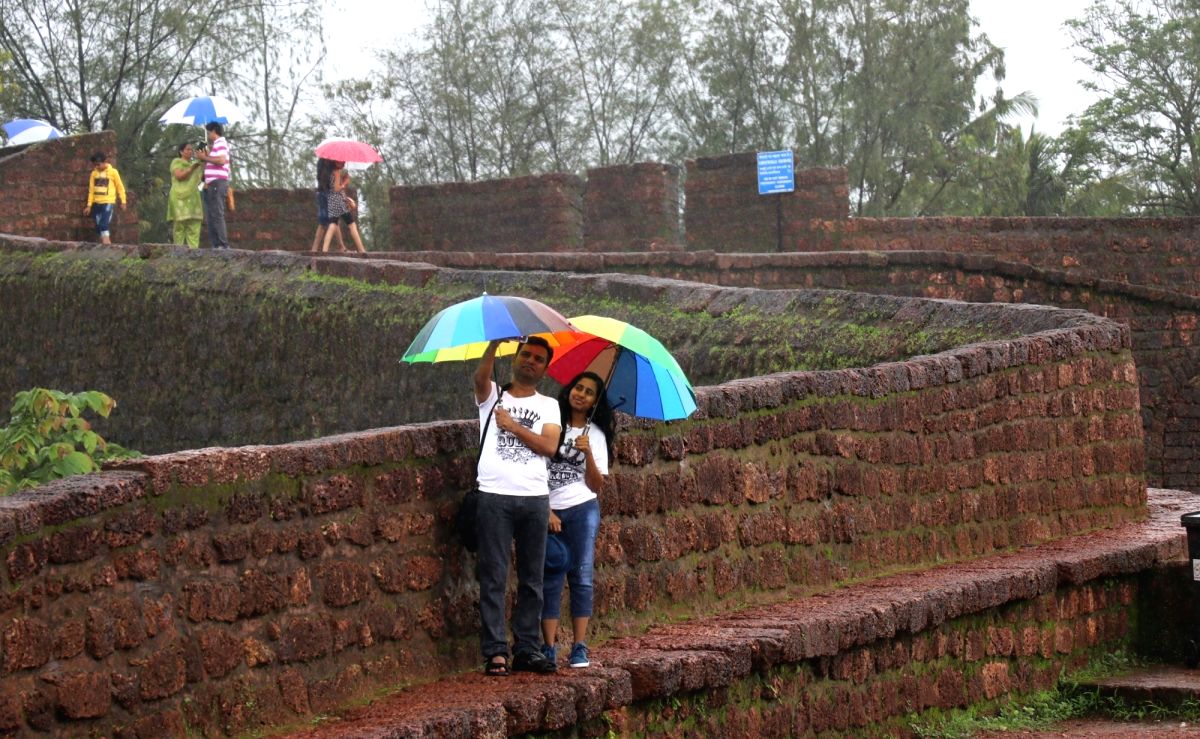 Tourists at Fort Aguada